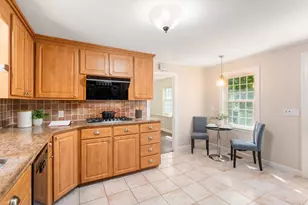 118 Newton St, Weston, MA 02493 - Photo 21