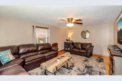 68 Brookside Ave, North Providence, RI 02911 - Photo 3