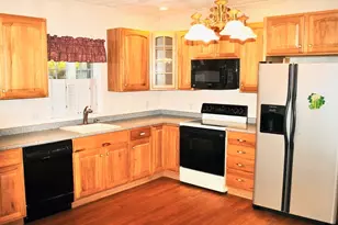 40 Wright St, Stoneham, MA 02180 - Photo 5