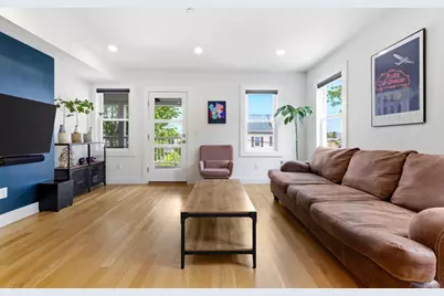 34 Heath St #3, Somerville, MA 02145 - Photo 5