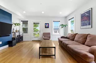 34 Heath St, Somerville, MA 02145 - Photo 5