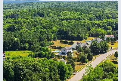 12 Alexandra Dr, Freetown, MA 02702 - Photo 3
