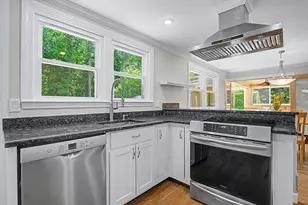 10 Fleetwood Dr, Norfolk, MA 02056 - Photo 9