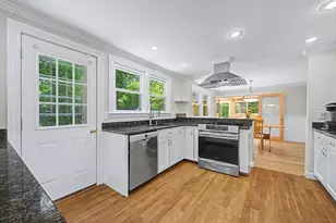 10 Fleetwood Dr, Norfolk, MA 02056 - Photo 5