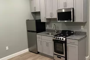 14 Yeamans St, Revere, MA 02151 - Photo 3