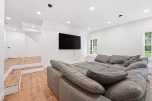 153 Fred Jackson Rd, Southwick, MA 01077 - Photo 11