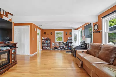50 Lakeshore Dr, Marlborough, MA 01752 - Photo 11