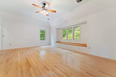 28 Vincent Rd, Mendon, MA 01756 - Photo 17
