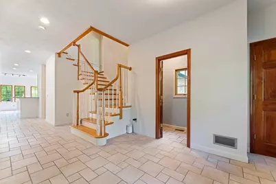 28 Vincent Rd, Mendon, MA 01756 - Photo 3