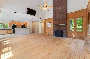 28 Vincent Rd, Mendon, MA 01756 - Photo 5
