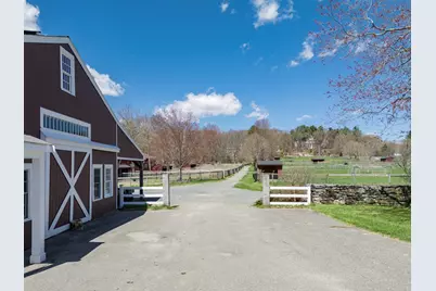 42 Washington St, Sherborn, MA 01770 - Photo 11