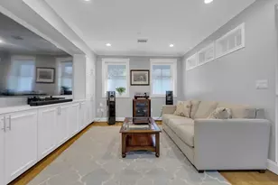 26 Yarmouth St, Boston, MA 02116 - Photo 5