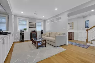 26 Yarmouth St, Boston, MA 02116 - Photo 17