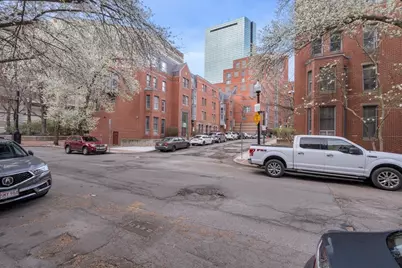 26 Yarmouth St #1, Boston, MA 02116 - Photo 23