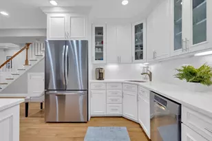 26 Yarmouth St, Boston, MA 02116 - Photo 9