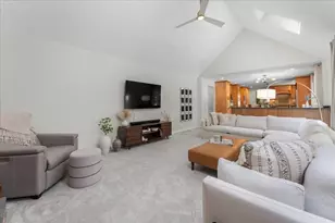 2 Harrison Pl, Franklin, MA 02038 - Photo 9