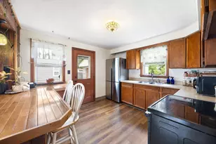 118 Edgewood Ave, Chicopee, MA 01013 - Photo 7