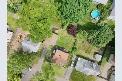 118 Edgewood Ave, Chicopee, MA 01013 - Photo 29