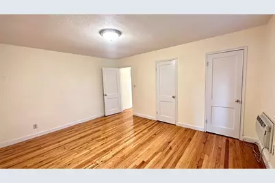 648 Washington St #6, Brookline, MA 02446 - Photo 5