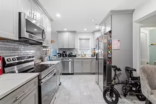 44 Everett St, Everett, MA 02149 - Photo 3