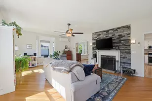 9 Commonwealth Ave, Dedham, MA 02026 - Photo 3