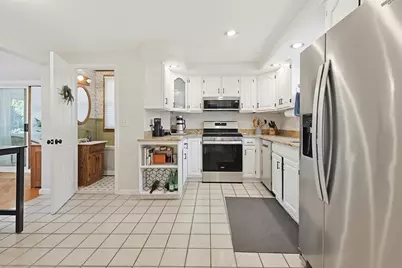 9 Commonwealth Ave, Dedham, MA 02026 - Photo 11
