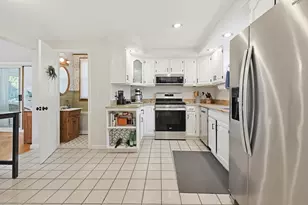 9 Commonwealth Ave, Dedham, MA 02026 - Photo 11