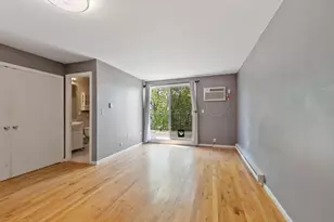 880 Broadway, Revere, MA 02151 - Photo 11