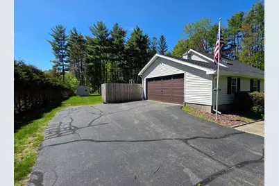 758 Country Club Rd, Greenfield, MA 01301 - Photo 3