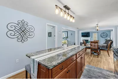 72 Heritage Rd, Dracut, MA 01826 - Photo 7
