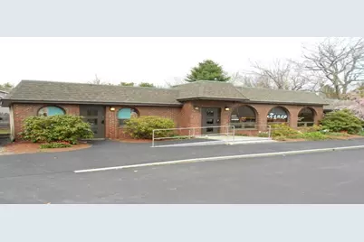 428 North Road, Bedford, MA 01730 - Photo 3