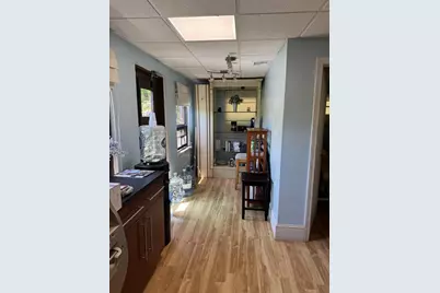 428 North Road, Bedford, MA 01730 - Photo 9