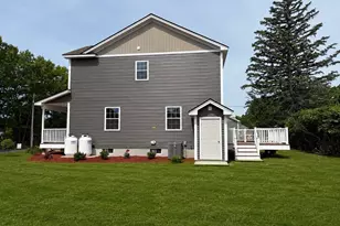 8 Emerald Ave, Westfield, MA 01085 - Photo 5