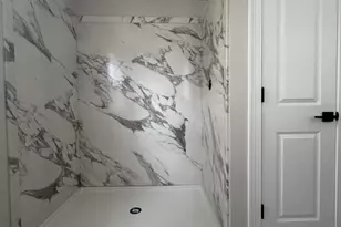 8 Emerald Ave, Westfield, MA 01085 - Photo 23