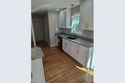 8 Emerald Avenue, Westfield, MA 01085 - Photo 9