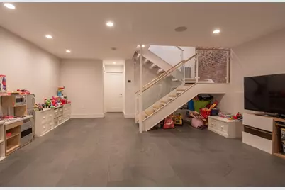 37 Winchester St, Boston, MA 02116 - Photo 13