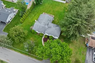 25 Curtis St, Auburn, MA 01501 - Photo 33