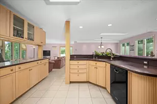25 Curtis St, Auburn, MA 01501 - Photo 11