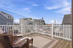 27 Billows St, Winthrop, MA 02152 - Photo 13