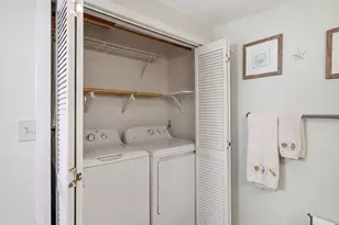 27 Billows St, Winthrop, MA 02152 - Photo 11