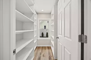 7 Somerville Ave, Braintree, MA 02184 - Photo 9