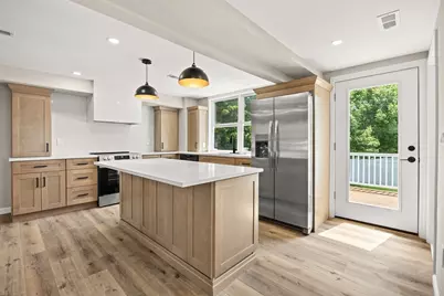 7 Somerville Ave, Braintree, MA 02184 - Photo 5