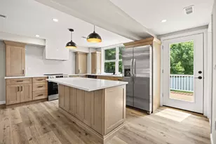 7 Somerville Ave, Braintree, MA 02184 - Photo 5