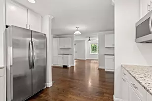 24 Bartlett Ave, Chelmsford, MA 01824 - Photo 9