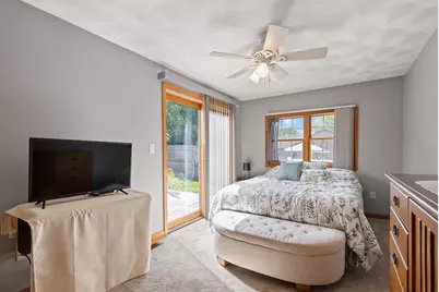 33 Ledge Street, Melrose, MA 02176 - Photo 17