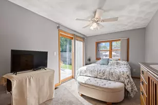 33 Ledge St, Melrose, MA 02176 - Photo 17