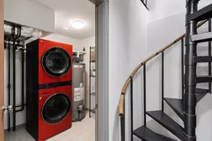 2 Sagamore St, Revere, MA 02151 - Photo 5