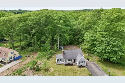 18 Carleton Rd, Leicester, MA 01542 - Photo 5