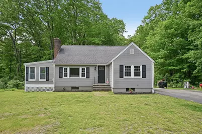 18 Carleton Rd, Leicester, MA 01542 - Photo 1