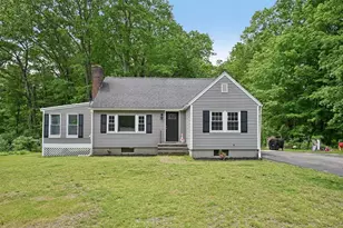 18 Carleton Rd, Leicester, MA 01542 - Photo 1